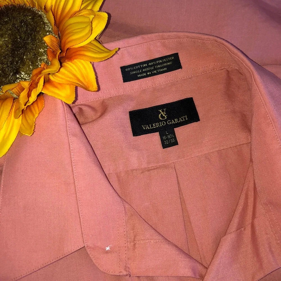 🌻5/$25🌻Men’s Coral Collard Dress Shirt - Picture 2 of 5